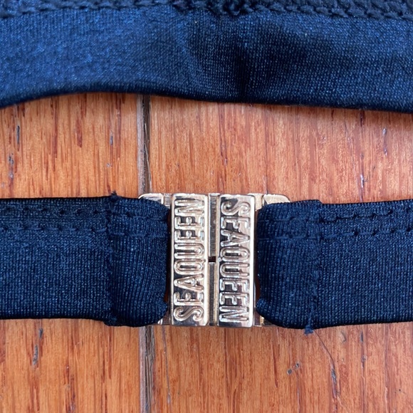 Sea Queen mermaid bikini by Discount Universe size M - Picture 5 of 6